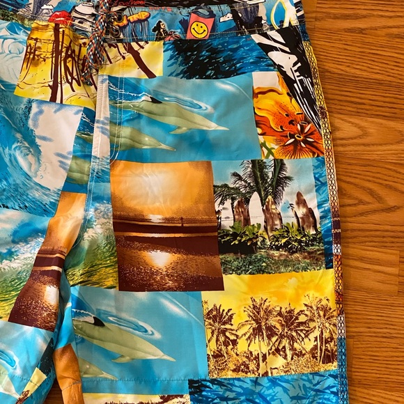 XL - Robert Graham - Board shorts - Swim Trunks Bathing Suit - RARE NWOT XL - Picture 8 of 12